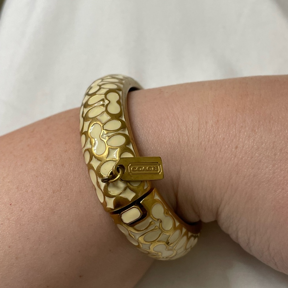 Coach Bangle - Picture 3 of 7